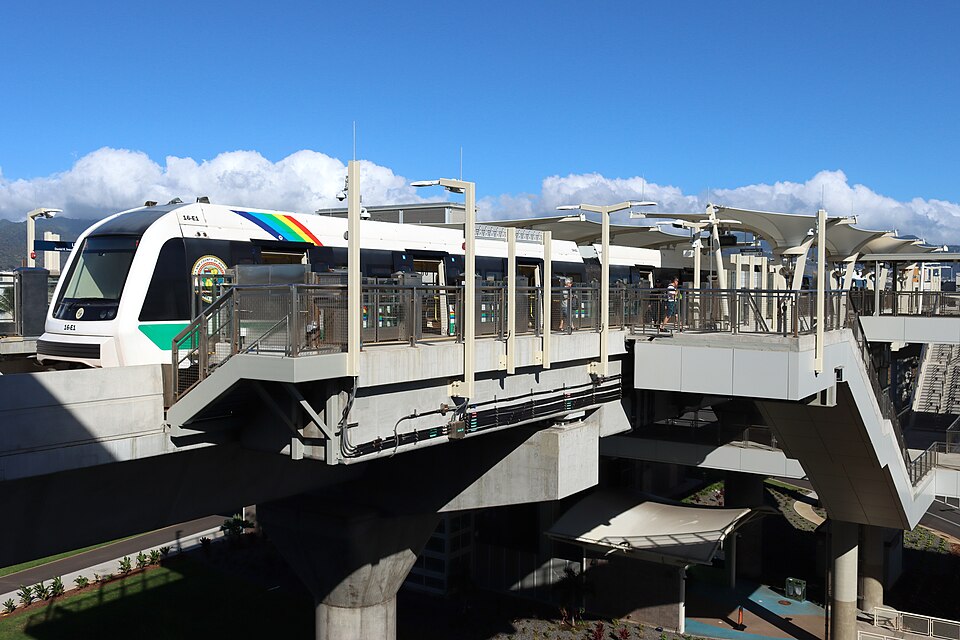 A Skyline train at Lelepaua Rail Station (Daniel K. Inouye International Airport).