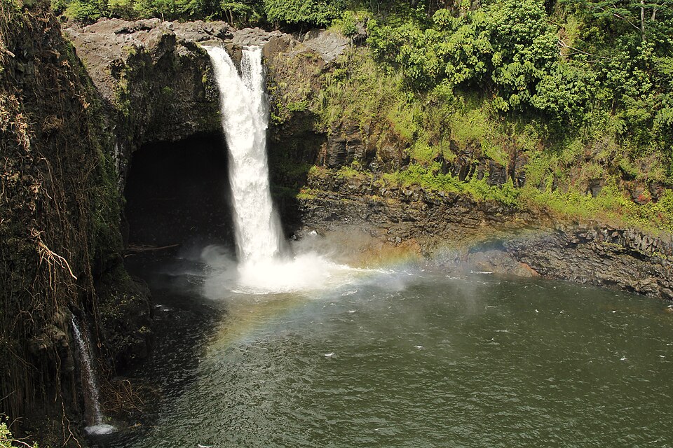 Rainbow Falls (Waiānuenue) in Hilo on Hawaiʻi Island, an 80-foot waterfall known for its morning rainbows and mythology.