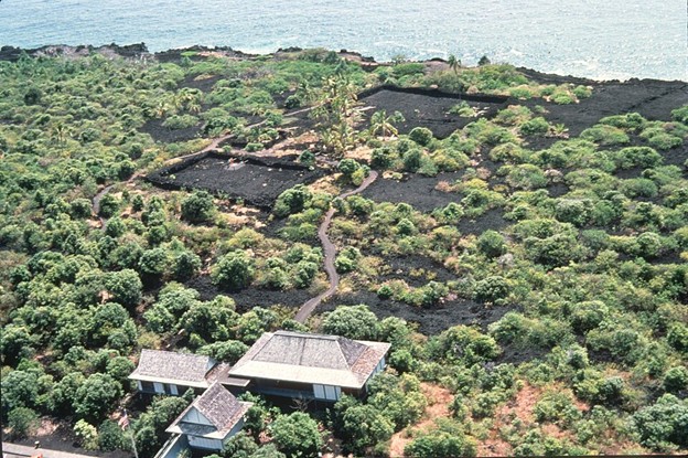 Aerial view of the former site of Wahaʻula Heiau and the Wahaʻula Visitor Center in Hawaiʻi Volcanoes National Park